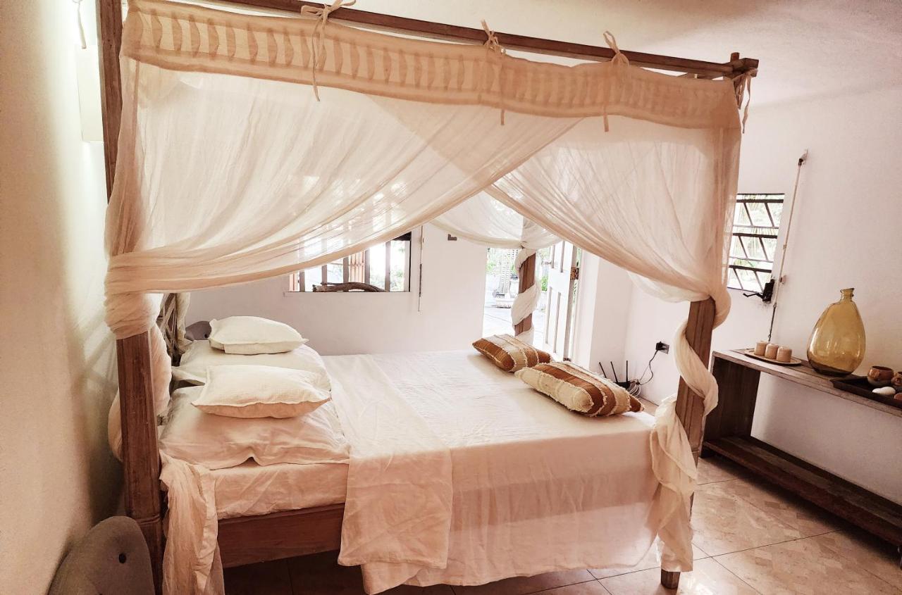 Perle Stone Studio- Bed And Breakfast 辛普森湾 外观 照片