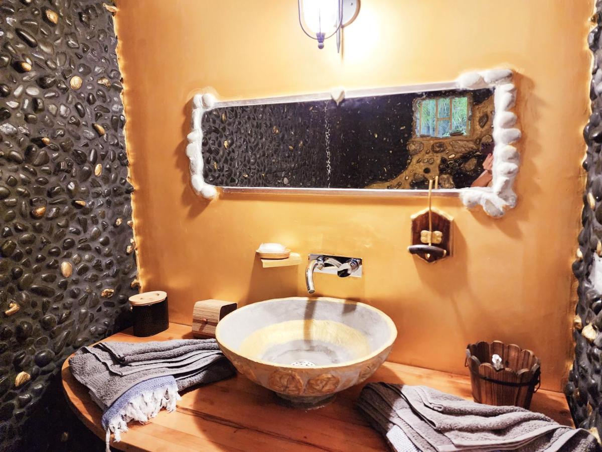Perle Stone Studio- Bed And Breakfast 辛普森湾 外观 照片