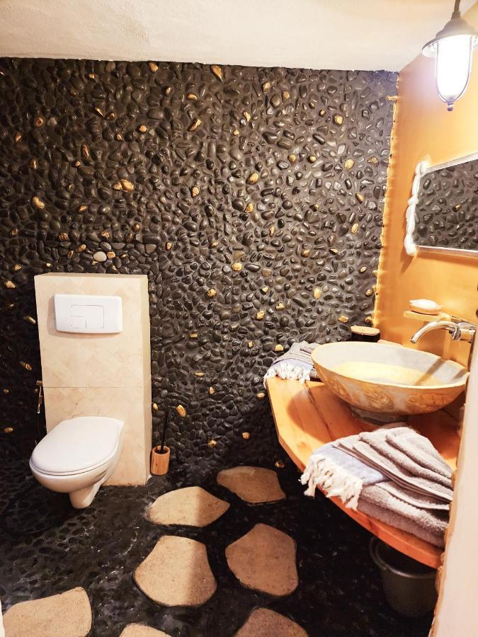 Perle Stone Studio- Bed And Breakfast 辛普森湾 外观 照片